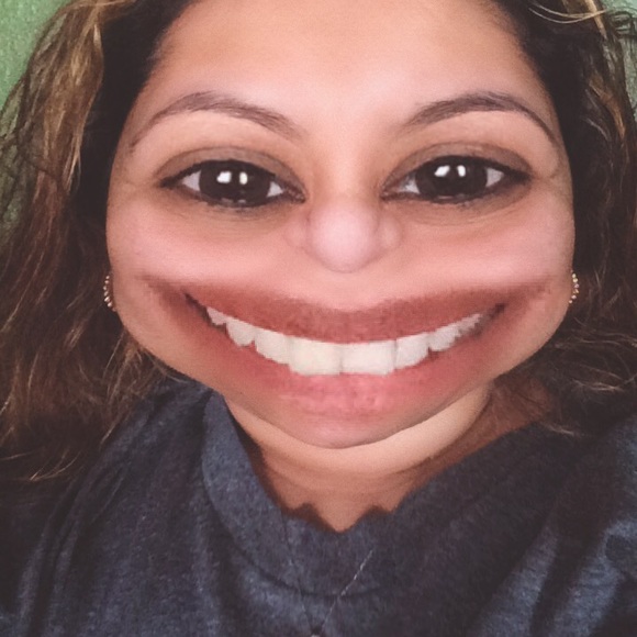 Meet your Posher, Erika - Picture 1 of 1